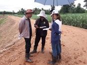 สทภ.11 ตรวจติดตามงานโครงการปรับปรุงฟื้นฟูแหล่งน้ำหนองขี้ผึ้ง จ.มุกดาหาร