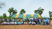 สทภ.2 ร่วมกับ เทศบาลตำบลหนองมะโมง จัดกิจกรรมปลูกป่าเฉลิมพระเกียรติฯ โครงการ  “ประชารัฐร่วมใจปลูกต้นไม้ให้แผ่นดิน”