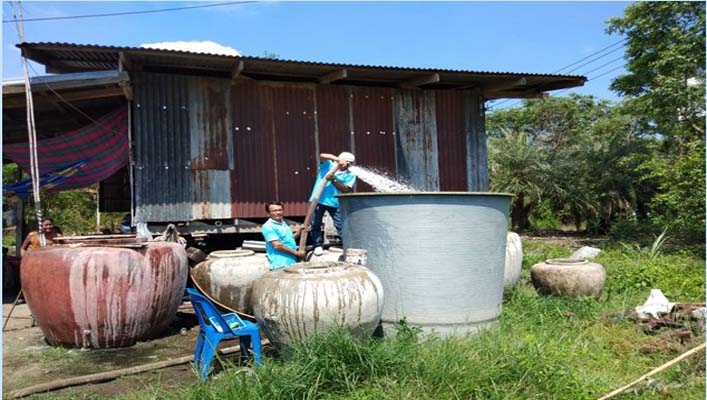 สทภ.2 แจกจ่ายน้ำช่วยเหลือประชาชนในพื้นที่ประสบภัยแล้ง จังหวัดนครสวรรค์