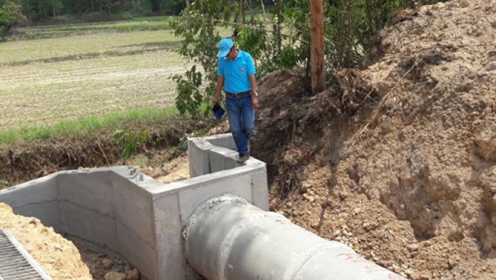 สทภ.11 ตรวจติดตามความก้าวหน้าการดำเนินโครงการปรับปรุงฟื้นฟูแหล่งน้ำหนองครุฑ จังหวัดอุบลราชธานี