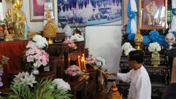 สทภ.1 ร่วมพิธีเจริญพระพุทธมนต์เฉลิมพระเกียรติ สมเด็จพระเจ้าอยู่หัวมหาวชิราลงกรณ บดินทรเทพยวรางกูร และสมเด็จพระนางเจ้าสิริกิติ์ พระบรมราชินีนาถ