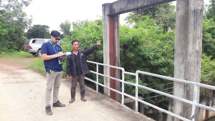 สทภ.11 ลงพื้นที่เข้าตรวจสอบสภาพความบกพร่องชำรุดของโครงการฝายน้ำล้นห้วยคำปูน (ตอนบน)
