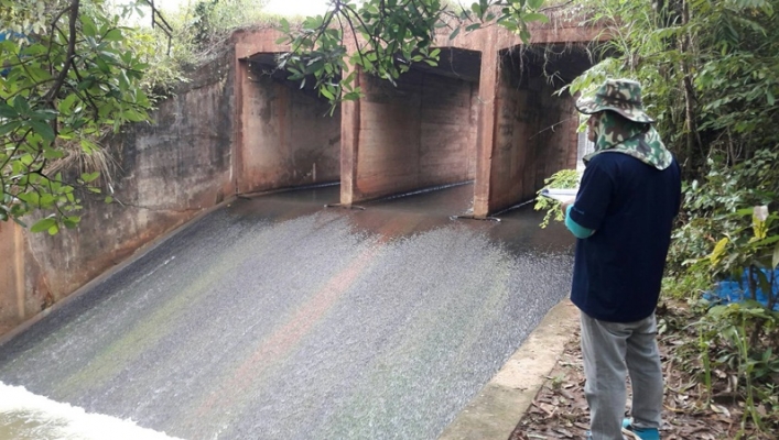 สทภ.11 ลงพื้นที่เข้าตรวจสอบสภาพความบกพร่อง ชำรุดของโครงการอ่างเก็บน้ำห้วยตาดโตน