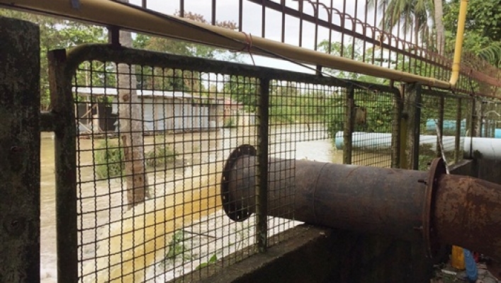 สทภ.8 ติดตั้งเครื่องสูบน้ำขนาด 12 นิ้ว เพื่อช่วงเร่งระบายน้ำ บรรเทาปัญหาอุทกภัย