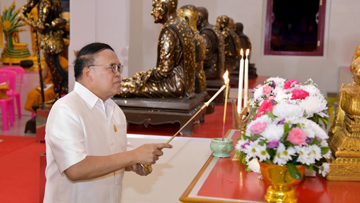 กรมทรัพยากรน้ำร่วมกิจกรรม สวดมนต์ข้ามปี ถวายเป็นพระราชกุศล เสริมสิริมงคล