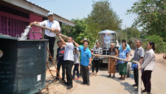สทภ.3 แจกน้ำอุปโภค-บริโภค และน้ำสะอาด