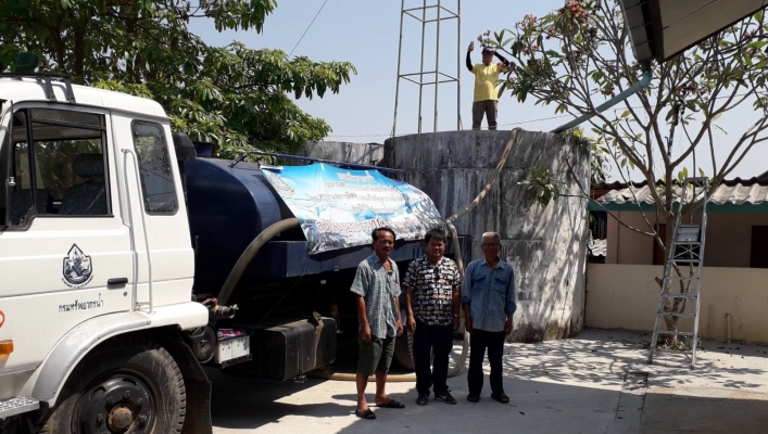 สทภ.1 โดยส่วนบริหารจัดการน้ำ นำรถบรรทุกน้ำสะอาดขนาด 6,000 ลิตร ลงพื้นที่ช่วยเหลือ ผู้ประสบภัยแล้งขาดแคลนน้ำอุปโภคบริโภค ในพื้นที่บ้านนาฟาน