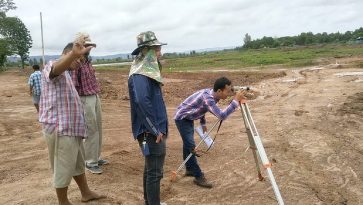 สทภ.๓ ตรวจติดตามความคืบหน้าผลการดำเนินงานโครงการอนุรักษ์ฟื้นฟูแหล่งน้ำหนองโคกกลาง บ้านโคกกลาง หมู่ที่ ๕,๑๐ ต.โนนสัง อ.โนนสัง จ.หนองบัวลำภู (ปีงบประมาณ ๒๕๖๒)