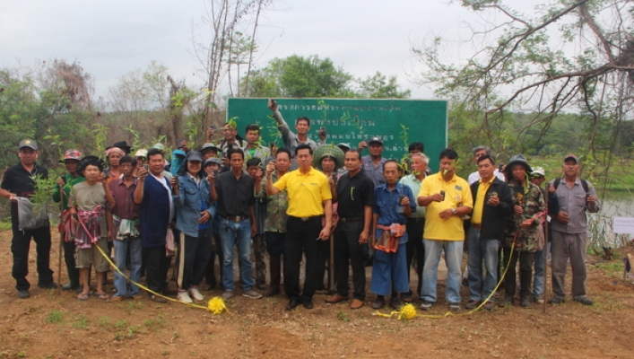 สทภ 1 โดยส่วนประสานและจัดการน้ำลุ่มน้ำวัง เข้าร่วมโครงการปลูกป่าชุมชนชุมชน ของกลุ่มผู้ใช้น้ำฝายทุ่งปงเรียนซึ่งจัดกิจกรรมปลูกต้นไม้และกำจัดวัชพืช จังหวัดลำปาง