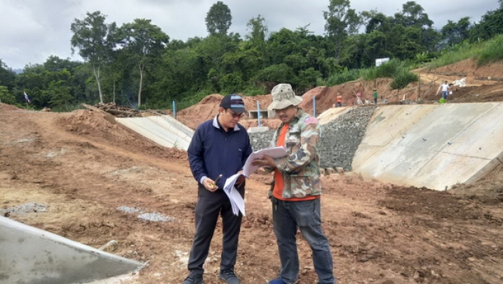 สทภ.๓ ตรวจติดตามความคืบหน้าผลการดำเนินงานโครงการอนุรักษ์ฟื้นฟูแหล่งน้ำห้วยน้ำหมัน พร้อมระบบกระจายน้ำ สนับสนุนโครงการรักษ์น้ำเพื่อพระแม่ของแผ่นดิน บ้านหมากแข้ง หมู่ที่ ๔ ต.กกสะทอน อ.ด่านซ้าย จ.เลย