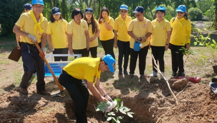 สทภ.2 ปลูกต้นไม้เฉลิมพระเกียรติ เนื่องในโอกาสมหามงคลพระราชพิธีบรมราชาภิเษก