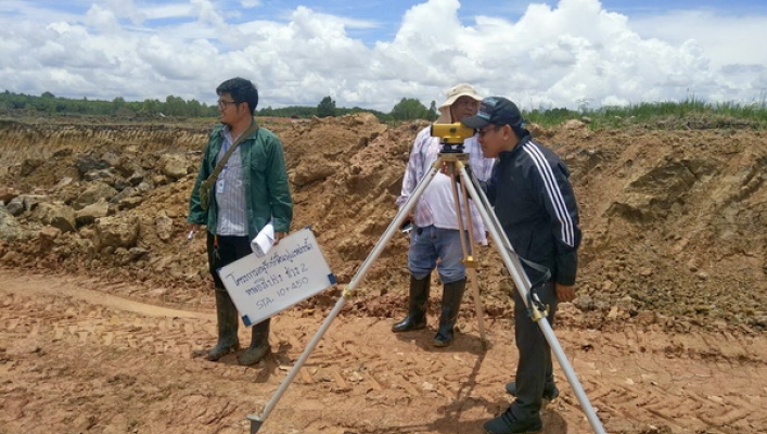 สทภ.๓ ตรวจติดตามความคืบหน้าผลการดำเนินงานโครงการอนุรักษ์ฟื้นฟูแหล่งน้ำหนองโปร่ง ช่วง ๒ บ้านท่าโพธิ์ หมู่ที่ ๖ ต.บึงกาฬ อ.เมือง จ.บึงกาฬ (ปีงบประมาณ ๒๕๖๒)
