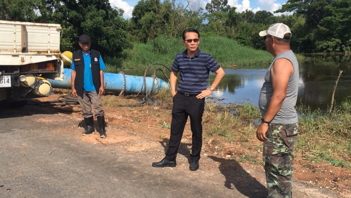 สทภ.4 ติดตั้งเครื่องสูบน้ำ เพื่อป้องกันน้ำท่วมสนามบินนานาชาติอุบลราชธานี ตามข้อสั่งการของศูนย์บัญชาการ​เหตุการณ์อุทกภัยจังหวัดอุบลราชธานี