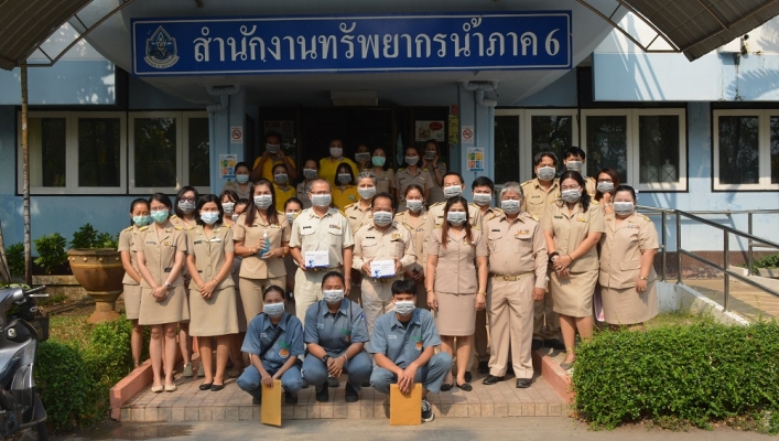 สทภ.6 ร่วมรณรงค์ป้องกันการแพร่กระจายของไวรัส COVID - 19