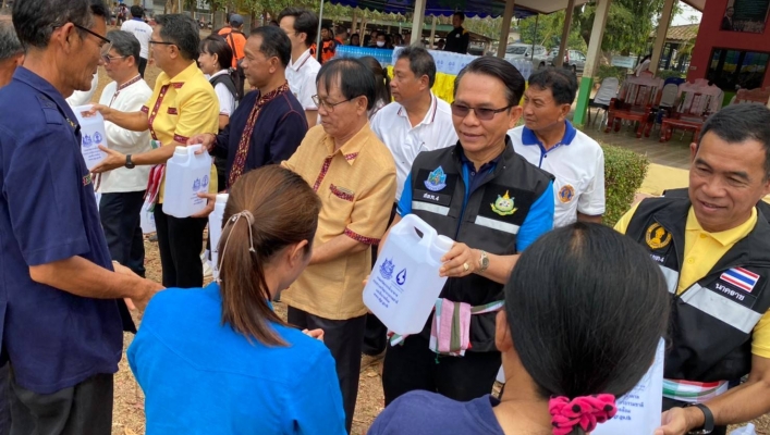 สทภ.4 ร่วมพิธีเปิดจุดบริการน้ำและปล่อยขบวนรถแจกจ่ายน้ำดื่มเพื่อแก้ไขปัญหาภัยแล้งในพื้นที่จังหวัดกาฬสินธุ์