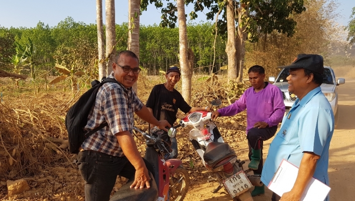 สทภ.7  สำรวจข้อมูลพื้นที่เสี่ยงขาดแคลนน้ำเพื่อการเกษตร (ไม้ผล ไม้ยืนต้น) นอกเขตชลประทาน  ณ ตำบลป่าเด็ง อำเภอแก่งกระจาน จังหวัดเพชรบุรี