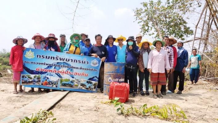 สทภ.5 ติดตั้งเครื่องสูบน้ำเพื่อช่วยเหลือประชาชนที่ประสบภัยแล้ง ตำบลประสุข อำเภอชุมพวง จังหวัดนครราชสีมา