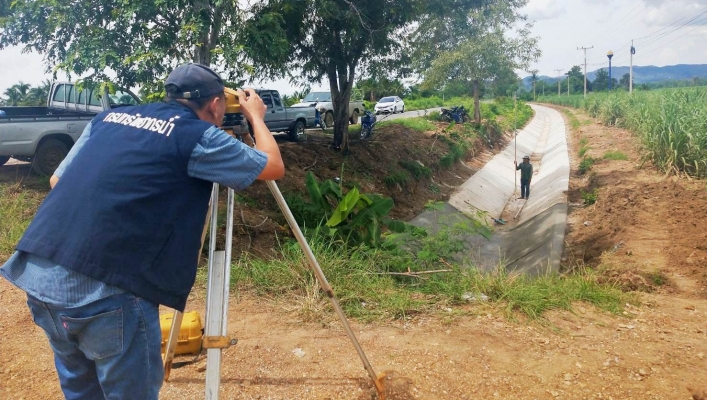 สทภ.2 ตรวจติดตามเร่งรัดผลเบิกจ่ายและผลการดำเนินงาน ฝายน้ำล้นห้วยป่าเลาและระบบส่ง หมู่ที่ 2,4,5 ตำบลทัพหลวง อำเภอบ้านไร่  จังหวัดอุทัยธานี