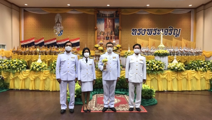 สทภ.4 เข้าร่วมพิธีถวายเครื่องราชสักการะและวางพานพุ่ม พิธีจุดเทียนถวายพระพรชัยมงคล เนื่องในโอกาสวันเฉลิมพระชนมพรรษาพระบาทสมเด็จพระเจ้าอยู่หัว