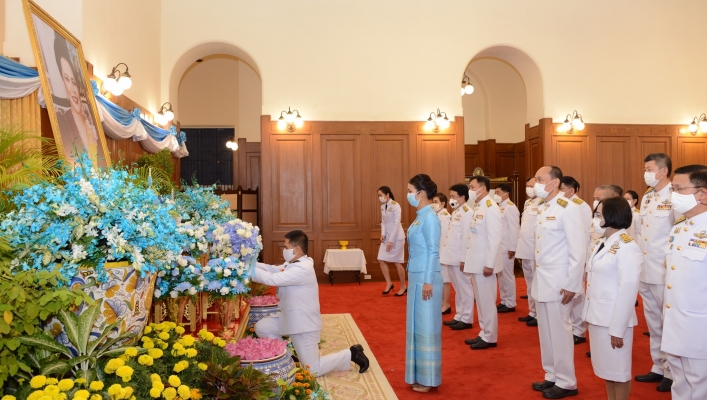 ทส. ลงนามถวายพระพรชัยมงคล สมเด็จพระนางเจ้าสิริกิติ์ พระบรมราชินีนาถ พระบรมราชชนนีพันปีหลวง เนื่องในโอกาสวันเฉลิมพระชนมพรรษา 88 พรรษา