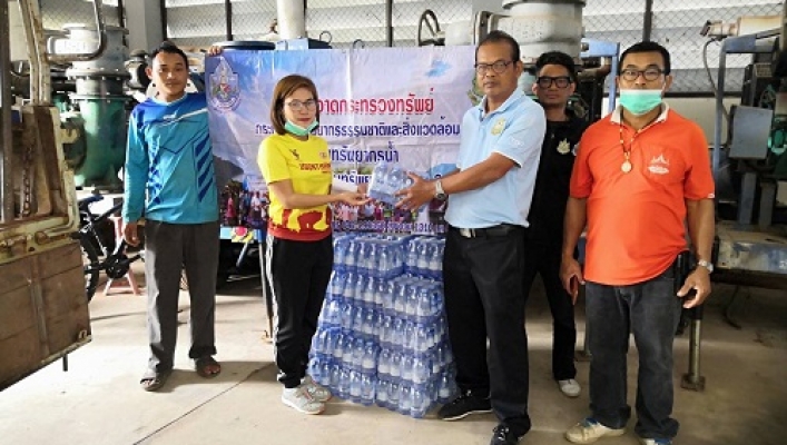 สทภ.3 มอบน้ำดื่มบรรจุขวดให้สำนักงานเทศบาลตำบลหนองไผ่ อำเภอเมือง จังหวัดอุดรธานี