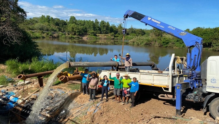 สทภ.6 ร่วมกับอบต.ดงกระทงยาม บรรเทาปัญหาการขาดแคลนน้ำพื้นที่จังหวัดปราจีนบุรี
