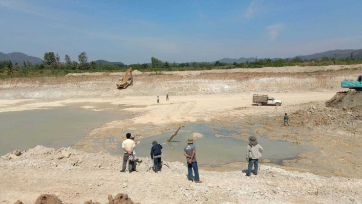 สทภ. 7 ลงพื้นที่ติดตามการดำเนินงานโครงการอนุรักษ์ฟื้นฟูแหล่งน้ำสนับสนุนสหกรณ์หนองพลับฯ บ้านโป่งแย้ อำเภอชะอำ จังหวัดเพชรบุรี