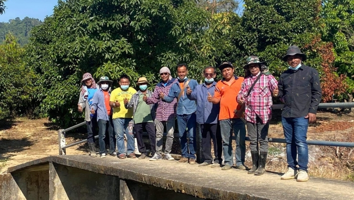สทภ.6 ร่วมกับสำนักงานเทศบาลตำบลปัถวี บรรเทาปัญหาน้ำแล้ง