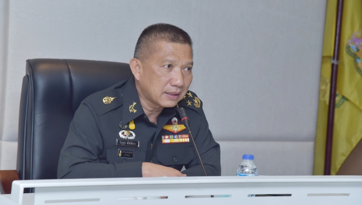 พลเอก ธัญญา ประชุมคณะทำงาน ย้ำระบบนิเวศในพื้นที่หนองหารต้องสมดุล