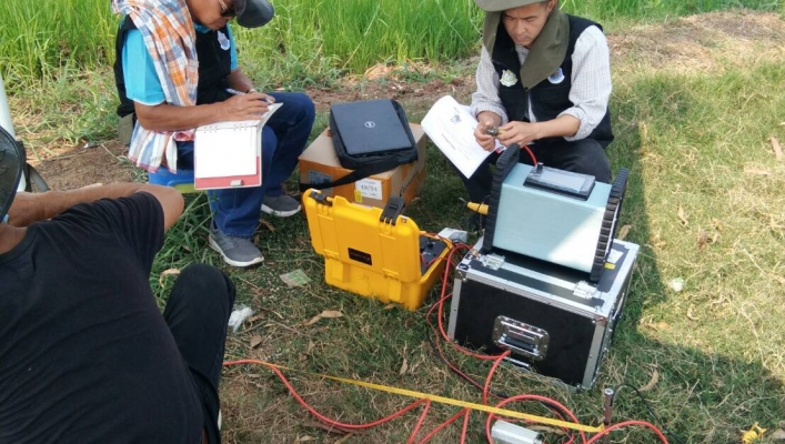 สทภ.4 ลงพื้นที่สำรวจธรณีฟิสิกส์แบบวัดแรงต้านทานไฟฟ้าจำเพาะ(Resistivity Survey) โครงการอนุรักษ์ฟื้นฟูแหล่งน้ำหนองผักชู