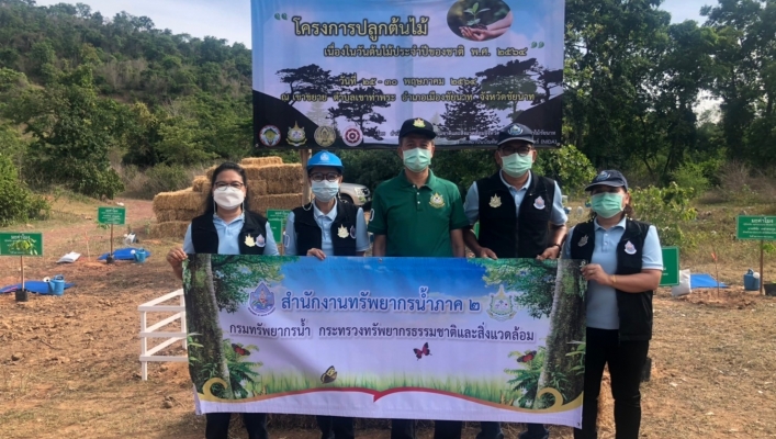 สทภ.2 (ส่วนประสานและบริหารจัดการลุ่มน้ำเจ้าพระยา) ร่วมกิจกรรมปลูกต้นไม้ เนื่องในวันต้นไม้ประจำปีของชาติ พ.ศ. 2564