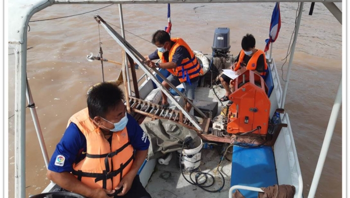 สทภ.11 ส่วนอุทกวิทยา ตรวจวัดปริมาณน้ำและตะกอนแม่น้ำโขง