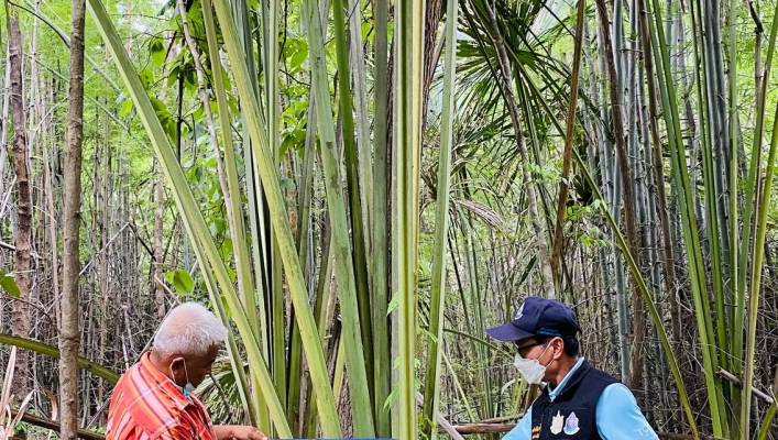 สทภ.9 สำรวจความเหมาะสมโครงการอนุรักษ์ฟื้นฟูแหล่งน้ำห้วยน้ำขาว สนับสนุนโครงการอนุรักษ์พันธุกรรมพืชอันเนื่องมาจากพระราชดำริฯ (อพ.สธ.) บ้านหนองบัวดำ หมู่ที่ 7 ตำบลตลิ่งชัน อำเภอบ้านด่านลานหอย จังหวัดสุโขทัย