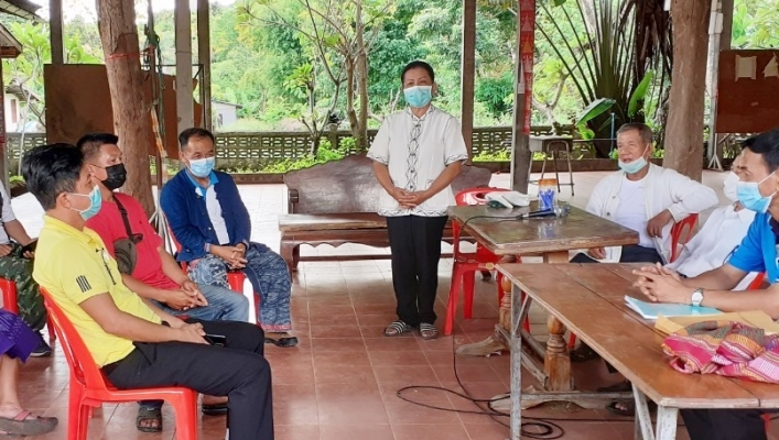 สทภ.4  ลงพื้นที่รับฟังความคิดเห็นของประชาชนตามระเบียบสำนักนายกรัฐมนตรี พ.ศ.2548 ) โครงการก่อสร้างฝายน้ำล้นลำห้วยแดง หมู่ที่ 5 บ้านโคกโก่ง ตำบลกุดหว้า อำเภอกุฉินารายณ์ จังหวัดกาฬสินธุ์