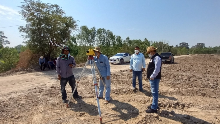 ทส. ทน. สทภ.11 ลงพื้นที่ตรวจรับงานพัสดุโครงการอนุรักษ์ฟื้นฟูแหล่งน้ำห้วยเรือ (แก้มลิง)