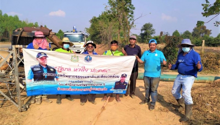 สทภ.5 สูบน้ำเติมสระน้ำสาธารณะหมู่บ้านเพื่อป้องกันและแก้ไขปัญหาภัยแล้งให้กับประชาชน ต.ประสุข อ.ชุมพวง จ.นครราชสีมา