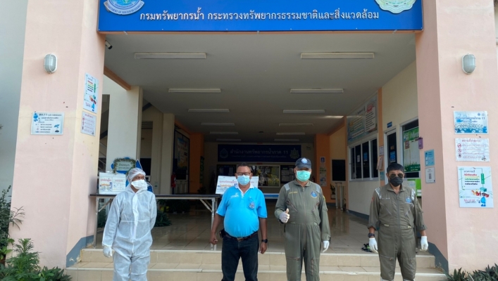 ทส. ทน. สทภ.11 ฉีดพ่นฆ่าเชื้อโควิด - 19 ในสถานที่ทำงาน