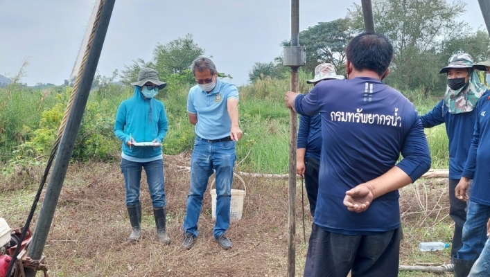 สทภ.7 เจาะสำรวจชั้นดินโครงการอนุรักษ์ฟื้นฟูลำห้วยทรายใหญ่พร้อมระบบกระจายน้ำด้วยพลังงานแสงอาทิตย์