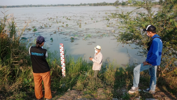 สทภ.7 ลงพื้นที่ตรวจสอบ ซ่อมแซม บำรุงรักษาระบบตรวจวัดปริมาณน้ำเก็บกักในแหล่งน้ำขนาดเล็ก