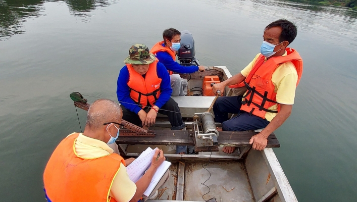 ทส. ทน. สทภ.11 ส่วนอุทกวิทยา ตรวจวัดปริมาณน้ำและตะกอนแม่น้ำมูล
