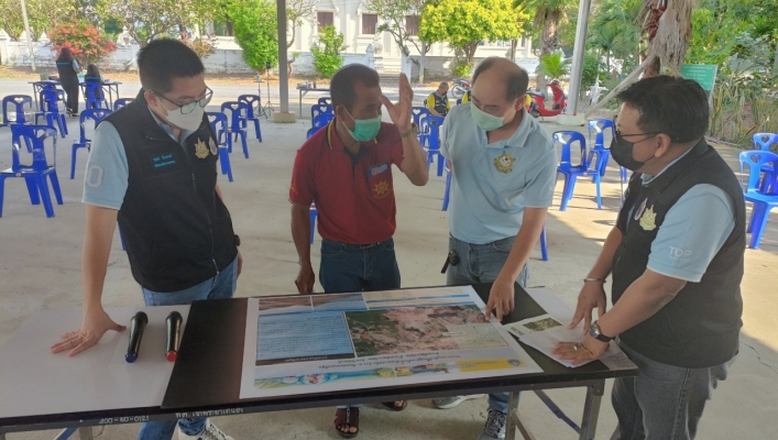 สทภ.๒ ดำเนินการจัดประชุมรับฟังความคิดเห็นฯ โครงการอนุรักษ์ฟื้นฟูอ่างเก็บน้ำ ห้วยยางหนึ่ง ช่วง ๒ เชื่อมต่อหนองอีสูน หมู่ที่ ๓ ตำบลพัฒนานิคม  อำเภอพัฒนานิคม จังหวัดลพบุรี ณ วัดห้วยบง หมู่ที่ ๓ บ้านห้วยบง  ตำบลพัฒนานิคม อำเภอพัฒนานิคม จังหวัดลพบุรี