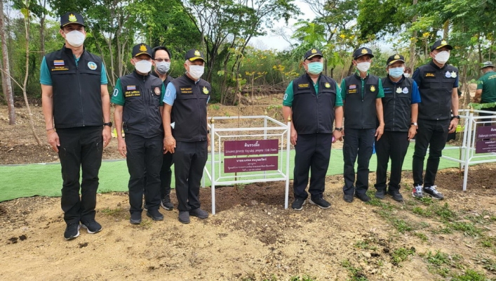 เลขานุการ รมว.ทส. พร้อมคณะทำงาน  ลงพื้นที่ศูนย์ส่งเสริมการควบคุมไฟป่าและสถานีเพาะชำกล้าไม้แม่ทะ จังหวัดลำปาง
