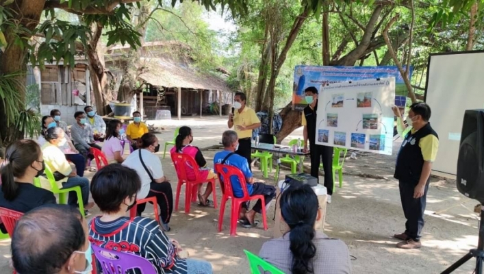 สทภ.1 โดยส่วนประสานและบริหารจัดการลุ่มน้ำปิงตอนล่าง จัดโครงการประชุมเชิงปฏิบัติการเพื่อรับฟังความคิดเห็นของประชาชนตามระเบียบ สำนักนายกรัฐมนตรี ว่าด้วยการรับฟังความคิดเห็นของประชาชน พ.ศ.2548   โครงการก่อสร้างระบบกระจายน้ำด้วยพลังงานแสงอาทิตย์จากแหล่งน้ำคลอ