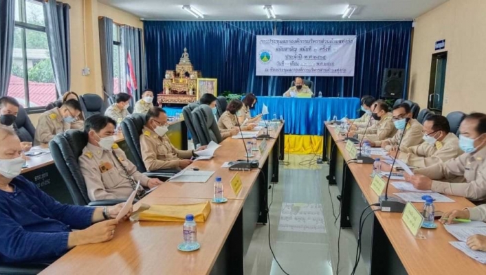 สทภ.1 โดยส่วนอุทกวิทยาที่ 2 เชียงราย เข้าร่วมประชุมสภาองค์การบริหารส่วนตำบลทุ่งก่อ นำเสนอข้อมูลการขออนุญาตเข้าทำประโยชน์ในพื้นที่ป่าไม้