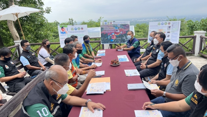 สทภ.1 ประชุมร่วมกับจังหวัดลำปางน้อมนำพระราชดำริจัดทำระบบป่าเปียก โครงการก่อสร้างระบบกระจายน้ำสนับสนุนการควบคุมไฟป่าดอยพระบาท อุทยานแห่งชาติเขลางค์บรรพต จังหวัดลำปาง