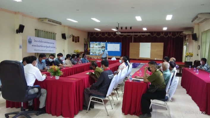 สทภ.1 โดยส่วนประสานและบริหารจัดการลุ่มน้ำปิงตอนบน จัดรับฟังความคิดเห็นของประชาชนฯ  ตามระเบียบสำนักนายกรัฐมนตรี พ.ศ. 2548 โครงการปรับปรุงซ่อมแซมฝายน้ำล้นห้วยน้ำเย็น พร้อมระบบกระจายน้ำด้วยพลังงานแสงอาทิตย์