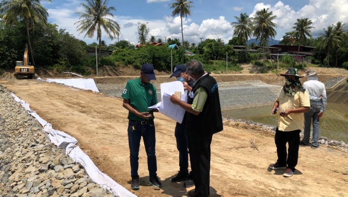 สทภ.7 ลงพื้นที่ตรวจติดตามงานโครงการอนุรักษ์ฟื้นฟูแหล่งน้ำพร้อมระบบกระจายน้ำบ้านวังมะเดื่อ