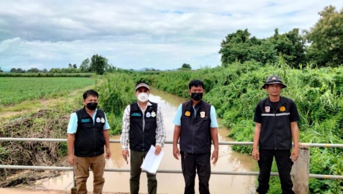 สทภ.1 โดยส่วนประสานและบริหารจัดการลุ่มน้ำปิงตอนล่าง ลงพื้นที่ตรวจสอบพื้นที่โครงการพัฒนาแหล่งน้ำ ในพื้นที่ อำเภอโกสัมพีนคร จังหวัดกำแพงเพชร