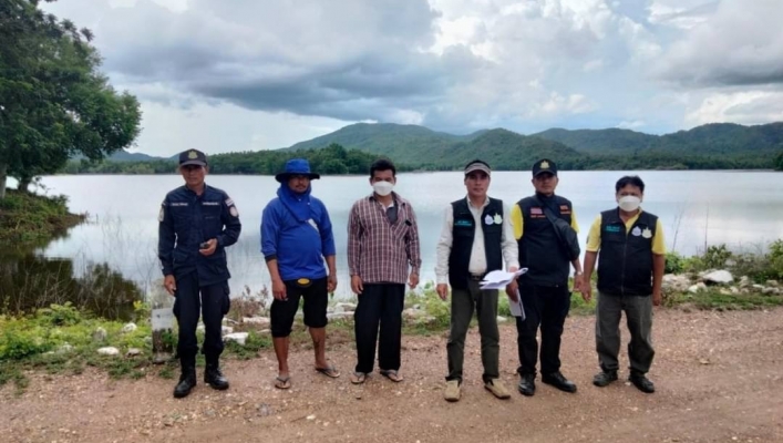 สทภ.1 โดยส่วนประสานและบริหารจัดการลุ่มน้ำปิงตอนล่าง ลงพื้นที่ตรวจสอบพื้นที่โครงการพัฒนาแหล่งน้ำ  ในพื้นที่ ตำบลโป่งแดง อำเภอเมืองตาก จังหวัดตาก