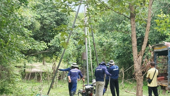 สทภ.7 เจาะสำรวจชั้นดิน เพื่อเป็นข้อมูลประกอบการออกแบบ โครงการอนุรักษ์ฟื้นฟูแหล่งน้ำสนับสนุนโครงการสวนสมเด็จพระศรีนครินทราบรมราชชนนี